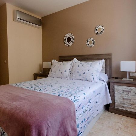 Apto Ache, Acogedor Apartamento De 66 M Con Terraza, Aire Acondicionado Y Parking Privado Gratuito Apartment Los Abrigos Bagian luar foto