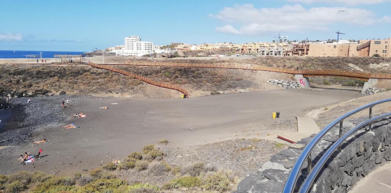 Apto Ache, Acogedor Apartamento De 66 M Con Terraza, Aire Acondicionado Y Parking Privado Gratuito Los Abrigos Bagian luar foto